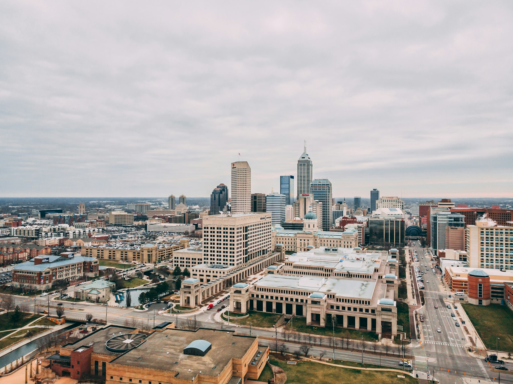Indianapolis city skyline